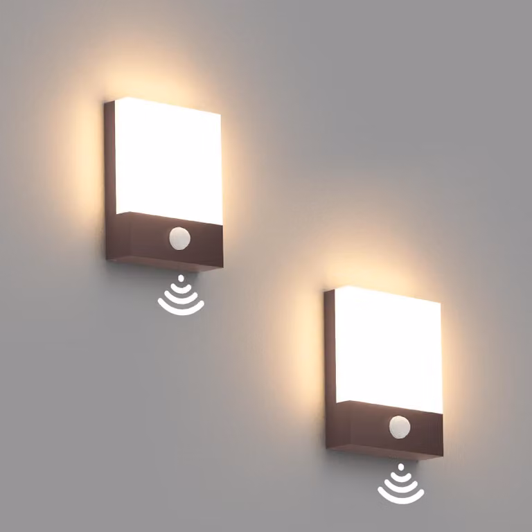 Set di 2 luci da esterno a LED, 24W, con sensore di movimento, grado di protezione IP65, colore rosso ruggine