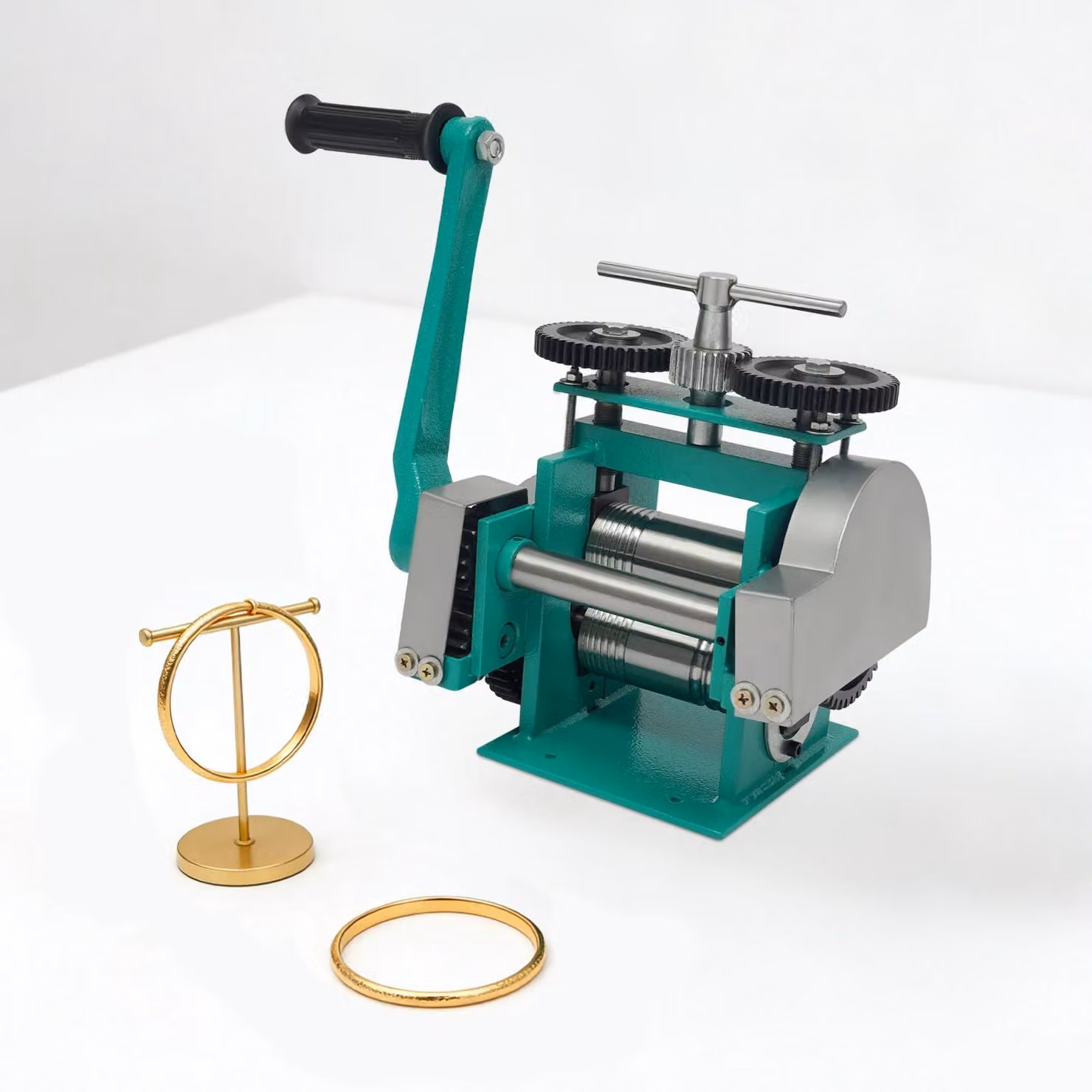 Laminatoio per gioielleria - Laminatoio manuale - Rapporto di trasmissione 1:6 - Larghezza della lamiera 45 mm - Spessore regolabile da 0,03 a 6,5 mm - Scanalature: quadrate da 1,5 a 6 mm / semicircolari da 2 a 8 mm - Acciaio - Verde