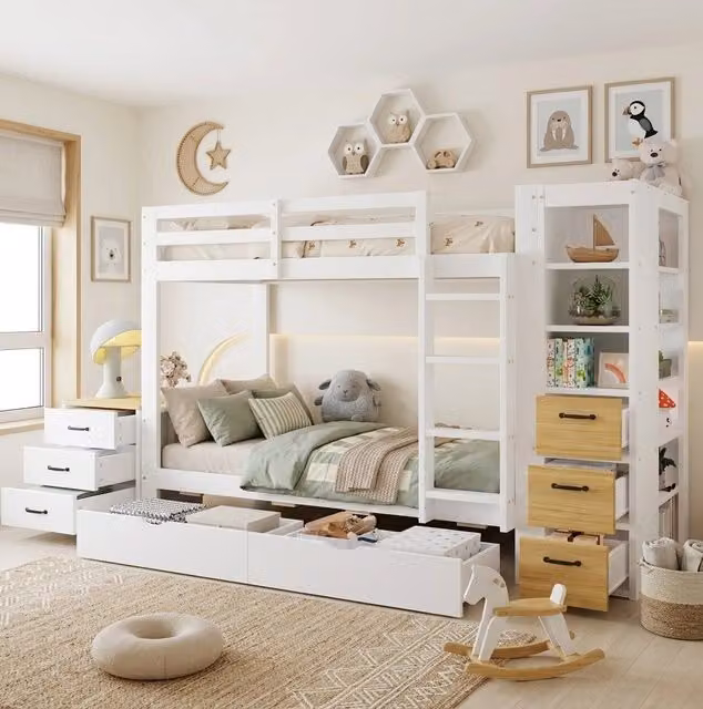 Letto a castello 90x200 cm in legno massello e MDF con cassetti e scaffale laterale; bianco e naturale