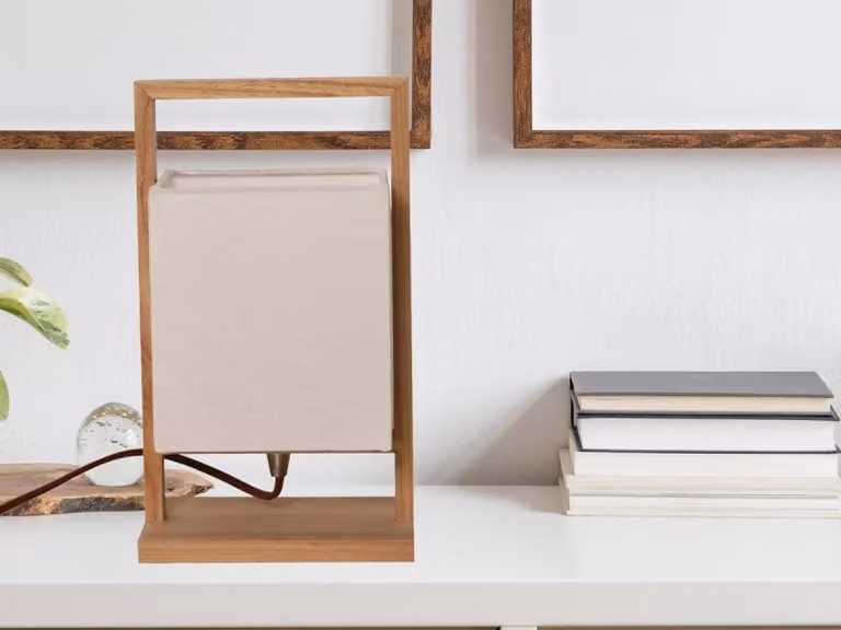 Lampada da tavolo NEDES, design in legno massello, attacco E27 / 60W - Modello WRE181
