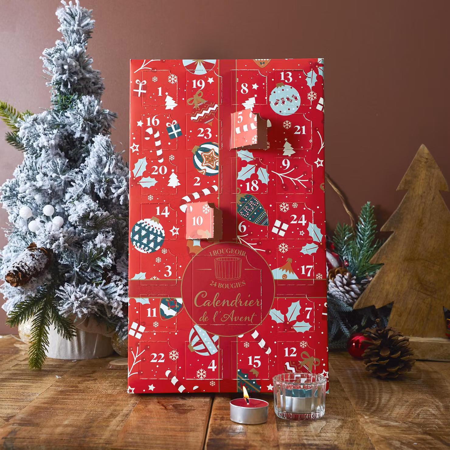 Home Deco Factory Calendario pre-natalizio con portacandele