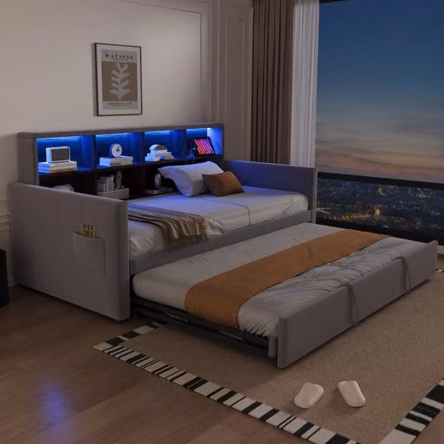 Divano Letto Imbottito 90x190 cm con Contenitore Integrato, Luci LED e Prese di Ricarica, Rivestimento in Velluto Grigio Chiaro