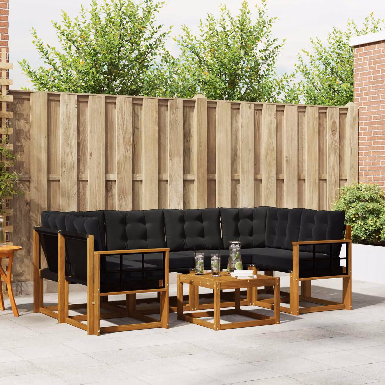 vidaXL Set di divani da esterno 7 pz in legno di acacia con tavolo da caffè, colore marrone e nero
