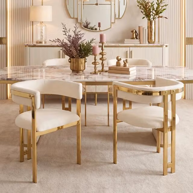 Set di 6 sedie da pranzo MIVRAY in ciniglia beige con struttura in metallo dorato e schienale semicircolare curvo