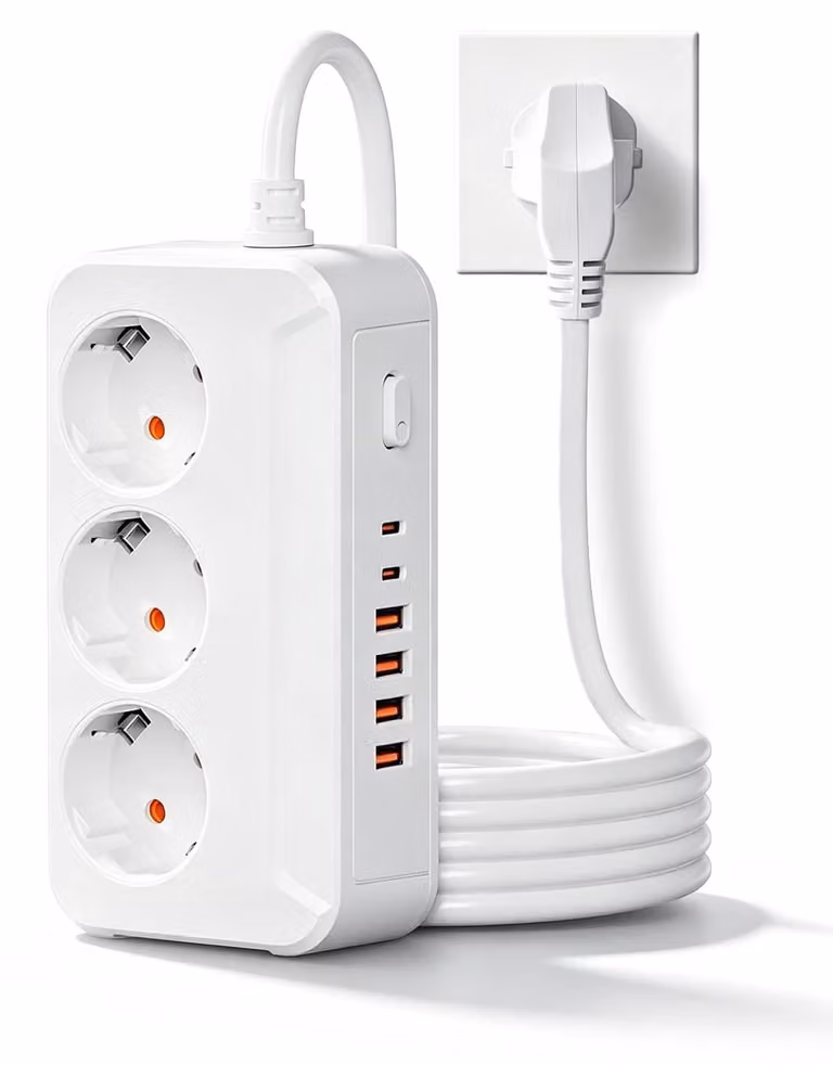 Ciabatta multipresa con cavo da 1,8 metri e 4 porte USB-C e 2 porte USB-A