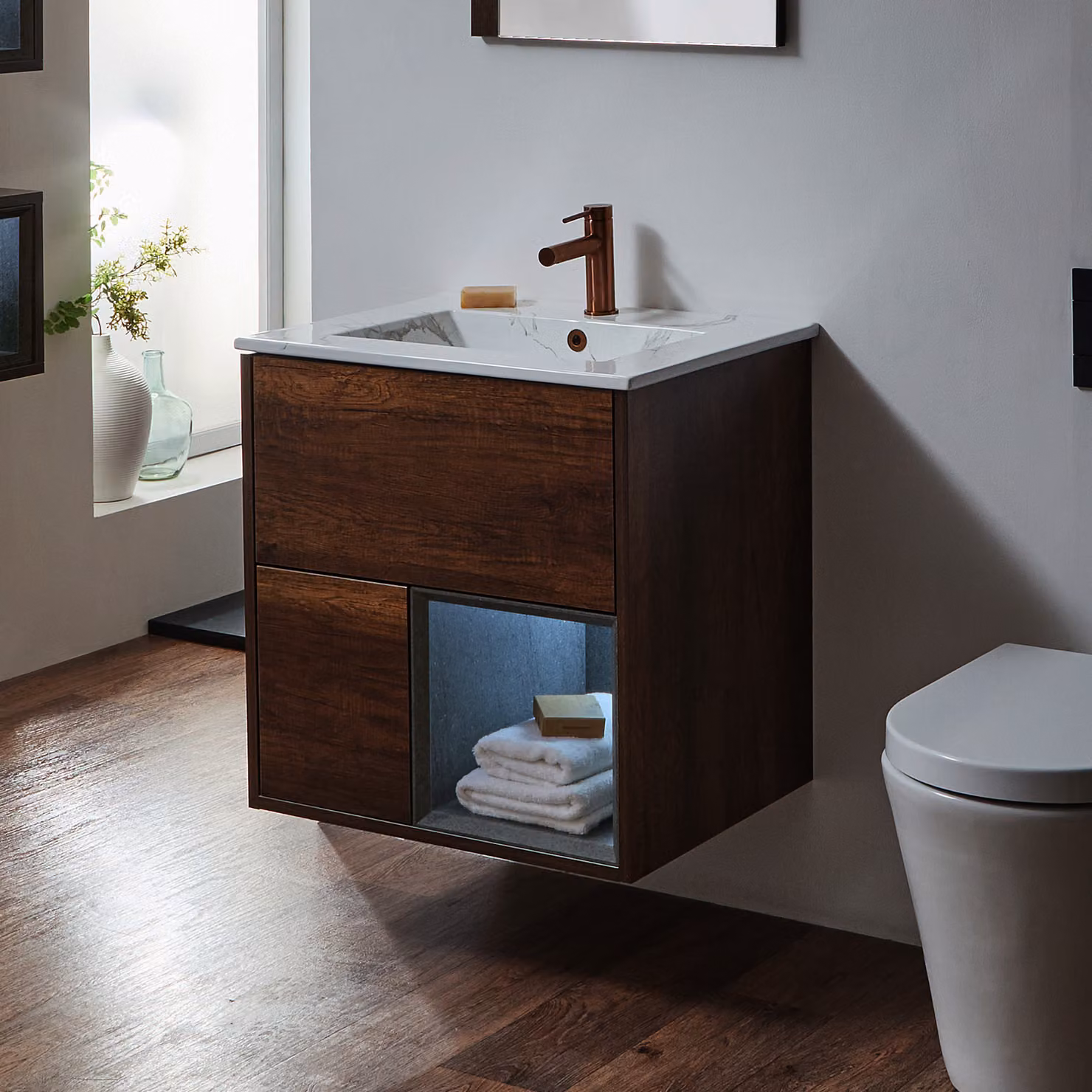 Mobile Bagno Sospeso 612mm Rovere Scuro Con Lavabo Marmo E Led