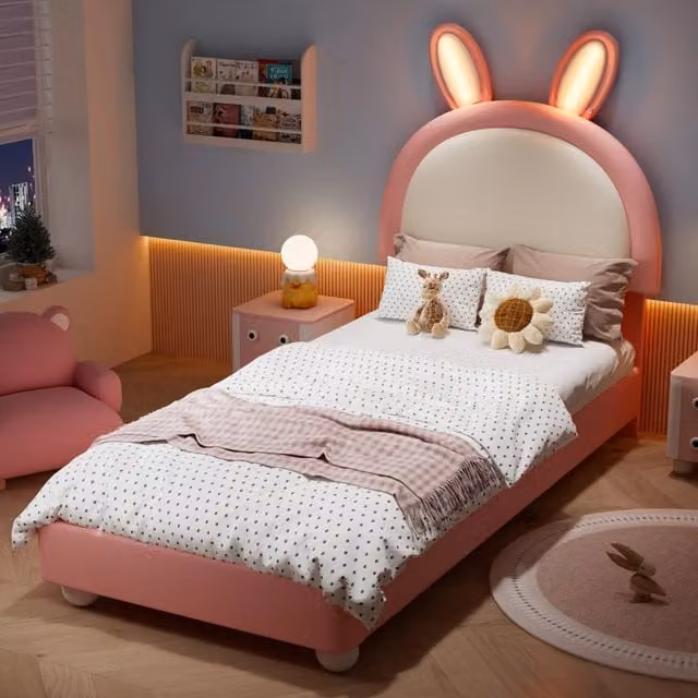 Letto per bambini 90x200 cm, testiera a forma di coniglio, luci a LED, bordi imbottiti antiurto, materiale PU, rosa + bianco