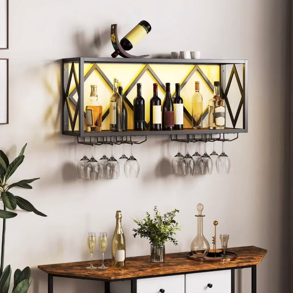 Portabottiglie da parete in metallo con striscia LED a 16 colori e 6 portabicchieri, mensola espositiva in stile industriale Marrone e Nero opaco – 2