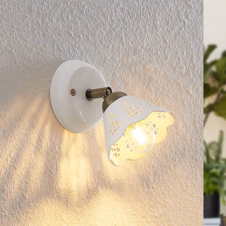Lindby Efgenia faretto, 1 luce Lindby, dimmerabile, Bianco / Opale, Soggiorno / Sala da pranzo, Ceramica, Campagna / Rustiche, Faretto