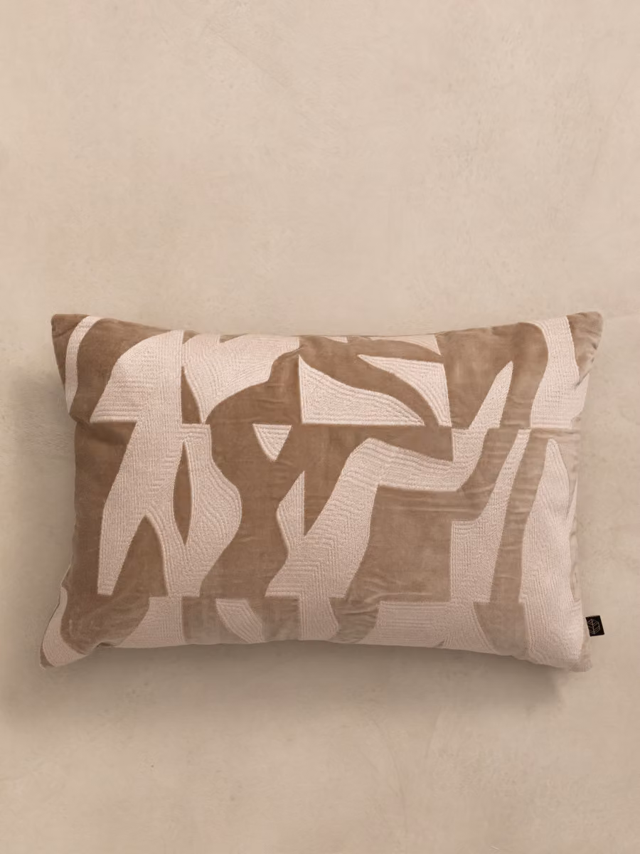 Cuscino Miles Kenay Home beige con rivestimento in cotone e velluto lavabile L: 60 cm, P: 40 cm, H: 40 cm – 2