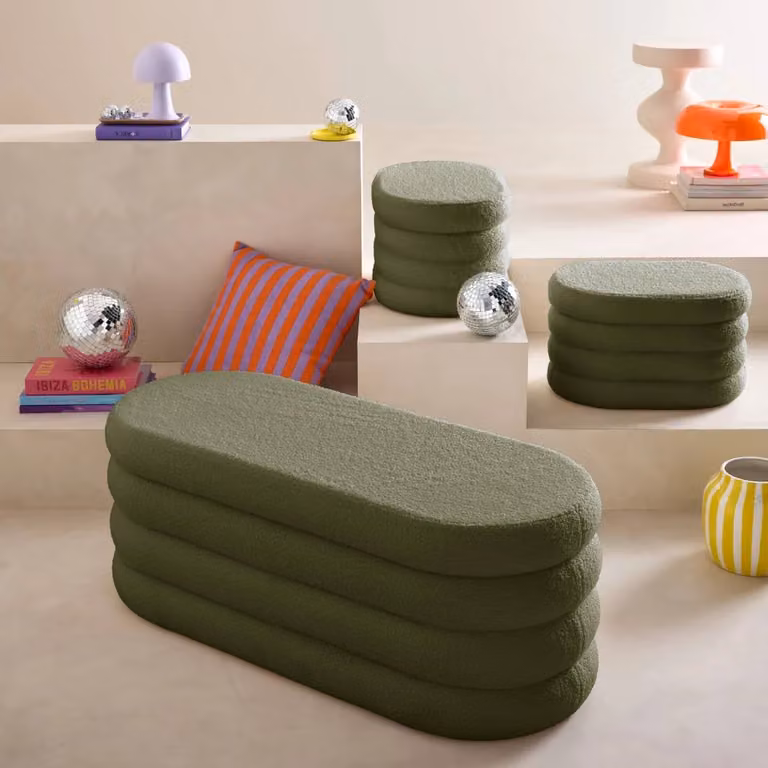 Panca contenitore Sweeek con 2 pouf in tessuto bouclé, verde kaki, L: 111 cm, P: 45 cm, H: 42,5 cm