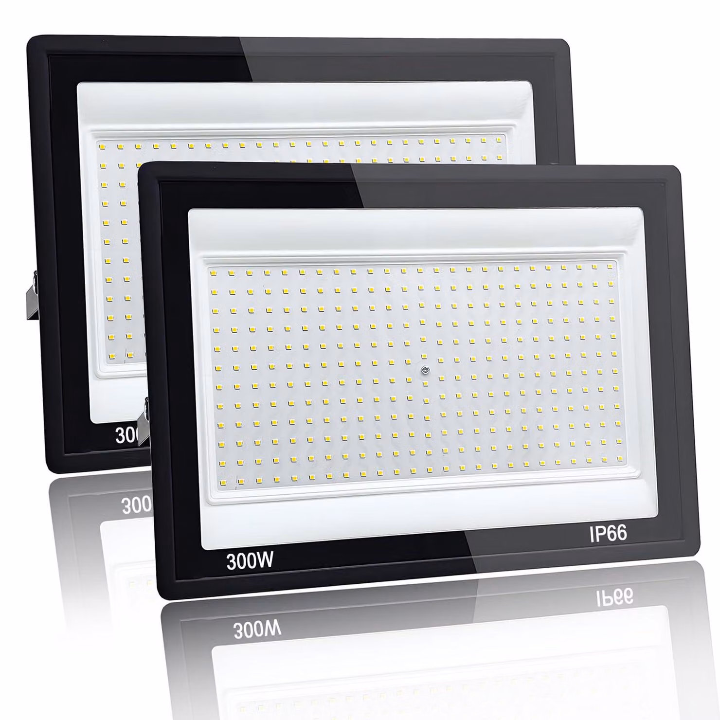 Confezione da 2 fari LED da 300W, grado di protezione IP66, 30000 lumen, temperatura di colore 6500K, per uso esterno