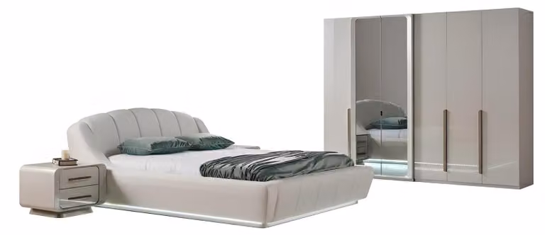 Set per camera da letto: comodini, letto, armadio. Colore: beige. Stile: moderno. Prodotto nuovo
