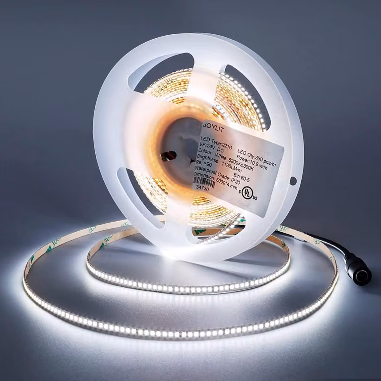 Striscia LED, 5 metri, bianco freddo (6000K), 4 mm di larghezza, 1750 LED SMD2216, 50W, grado di protezione IP20