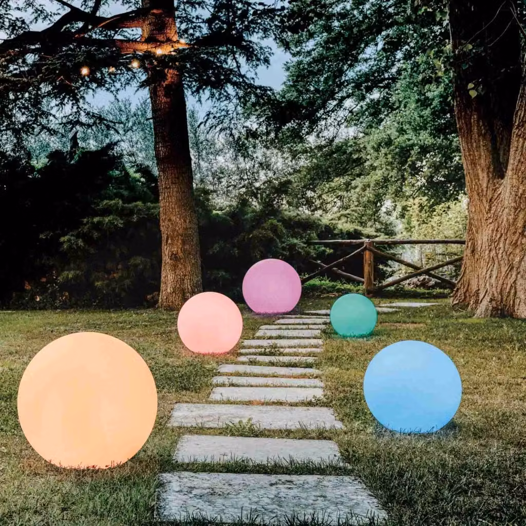 Lampada a sfera multicolor per giardino TEKCNOPLAST mod. Hoop con batteria, Diametro: 40 cm – 2