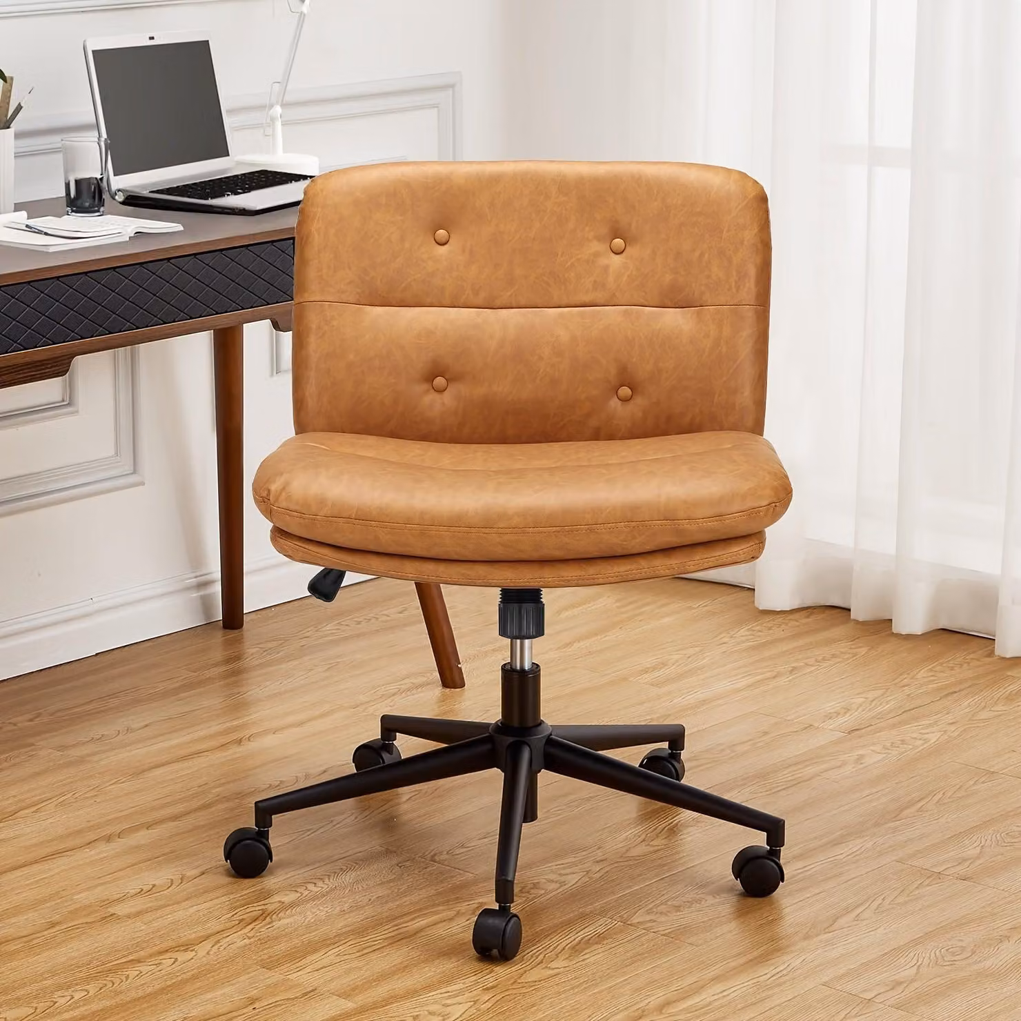 Sedia da ufficio senza braccioli – altezza regolabile, seduta ampia ed ergonomica, base a croce – colore marrone