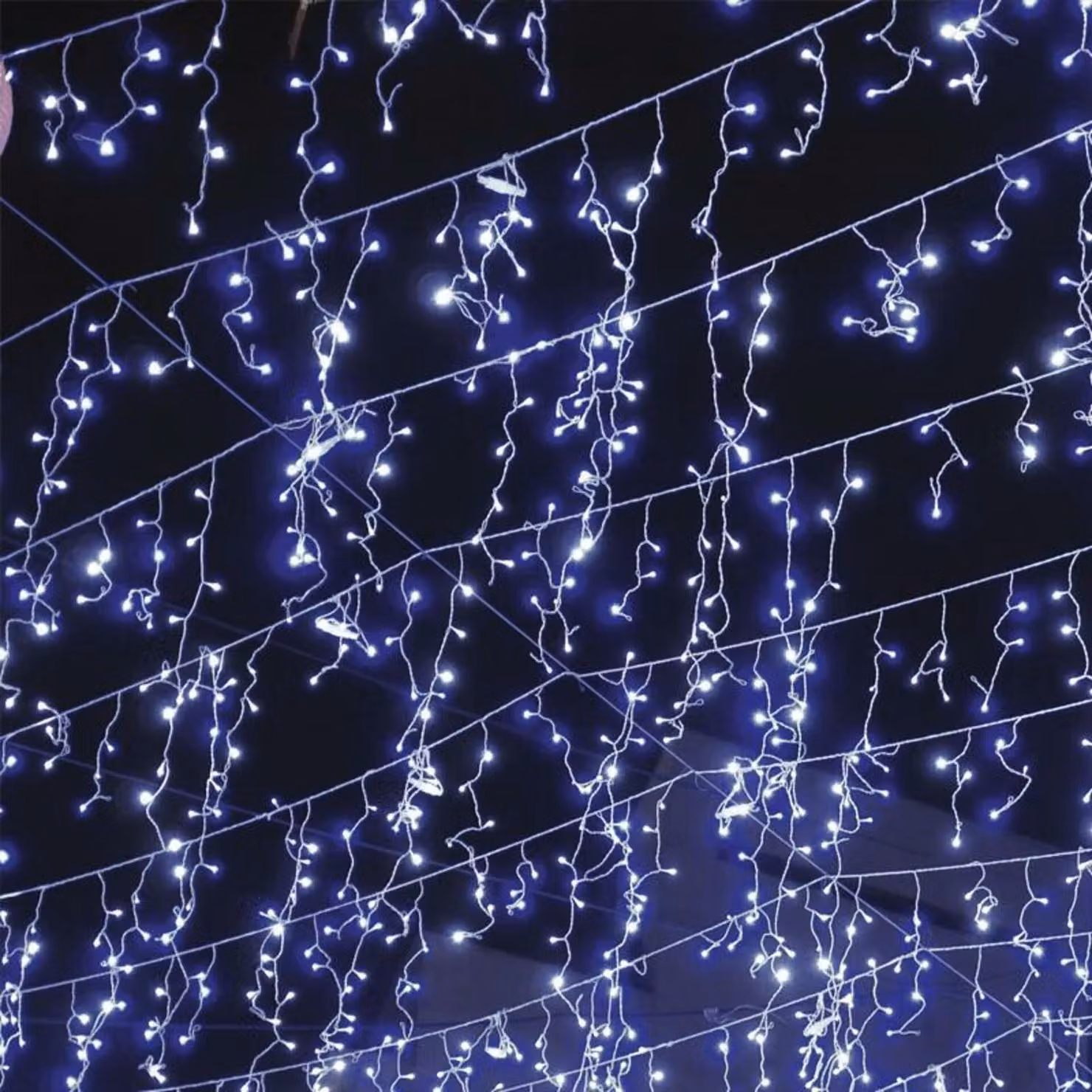 ACA Illuminazione natalizia a LED a forma di stalattiti, 144 LED bianco freddo, alimentatore incluso, con effetti, IP44, 300x60 cm, cavo trasparente X08144224
