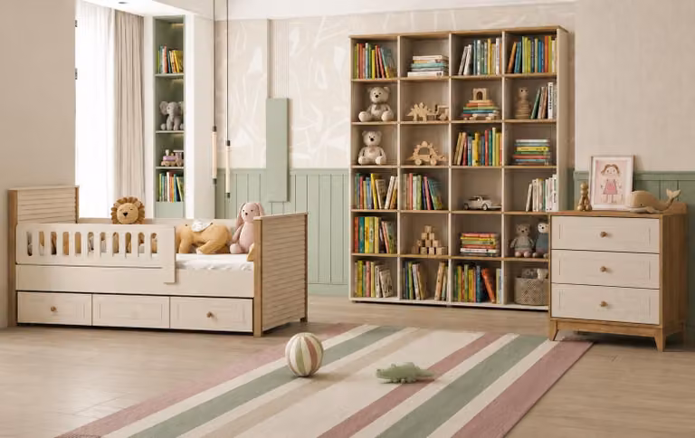 Set per la cameretta dei bambini, composto da lettino e cassettiera, in bianco e legno di quercia