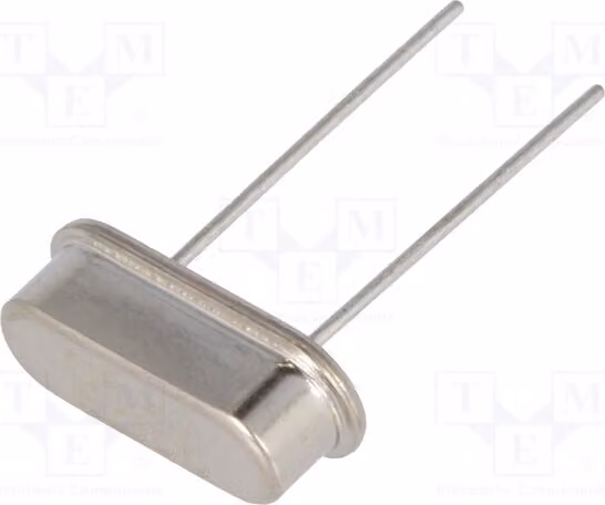 2 x Risonatore: Quarzo 5 MHz, 20 pF, montaggio a foro passante (THT), tolleranza 30 ppm, modello HC49-S, dimensioni 11,05 x 3,5 x 4,7 mm, codice 5M-49S-SR