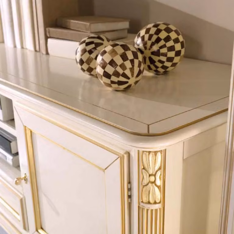 Porta TV Shabby Chic con 2 Ante in Legno Bianco e Oro Mobili 2G L: 181 cm, P: 52 cm, H: 65 cm