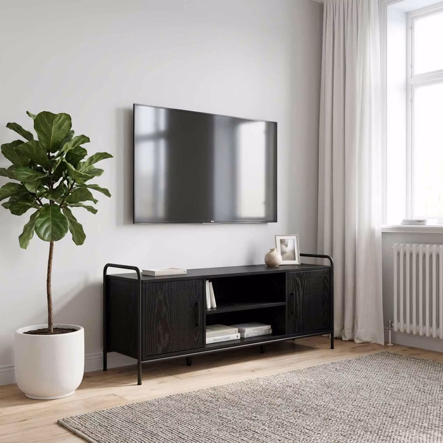 Mobile TV vidaXL moderno in legno ingegnerizzato e metallo, Nero, L: 133 cm, P: 33 cm, H: 50 cm