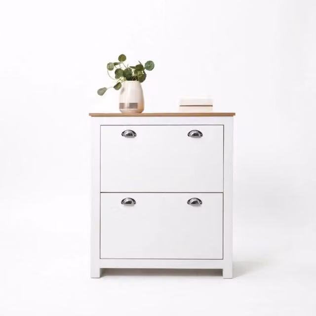 Scarpiera moderna per ingresso con ante a ribalta e ripiani interni, in MDF, rovere e bianco, L: 79 cm, P: 23 cm, H: 90.5 cm