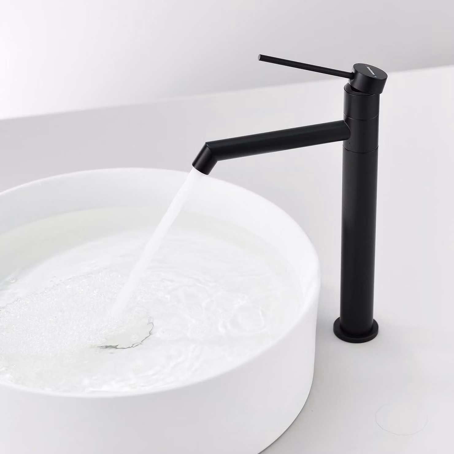 Miscelatore per lavabo da bagno, monocomando, finitura opaca nera, rotazione a 360°, bocca di erogazione da 222 mm