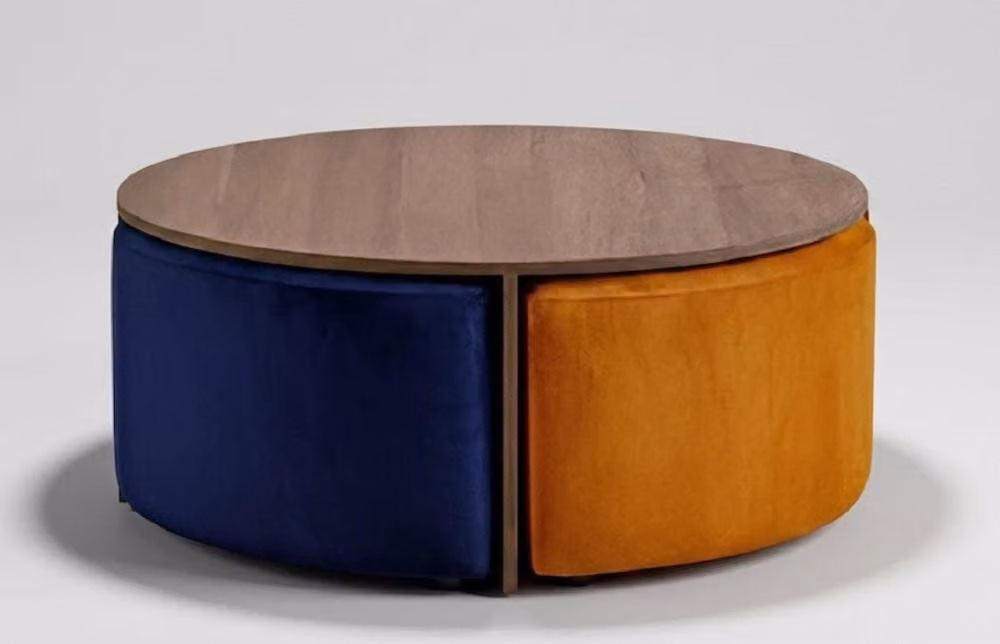 Tavolino moderno con sgabelli