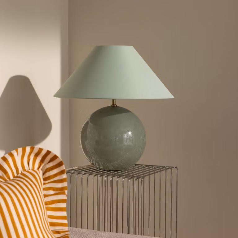 Globen Lighting Lampada da tavolo IRIS, Verde, Soggiorno / Sala da pranzo, Tessuto / Stoffa / Seta, Scandinavo, Lampada da tavolo