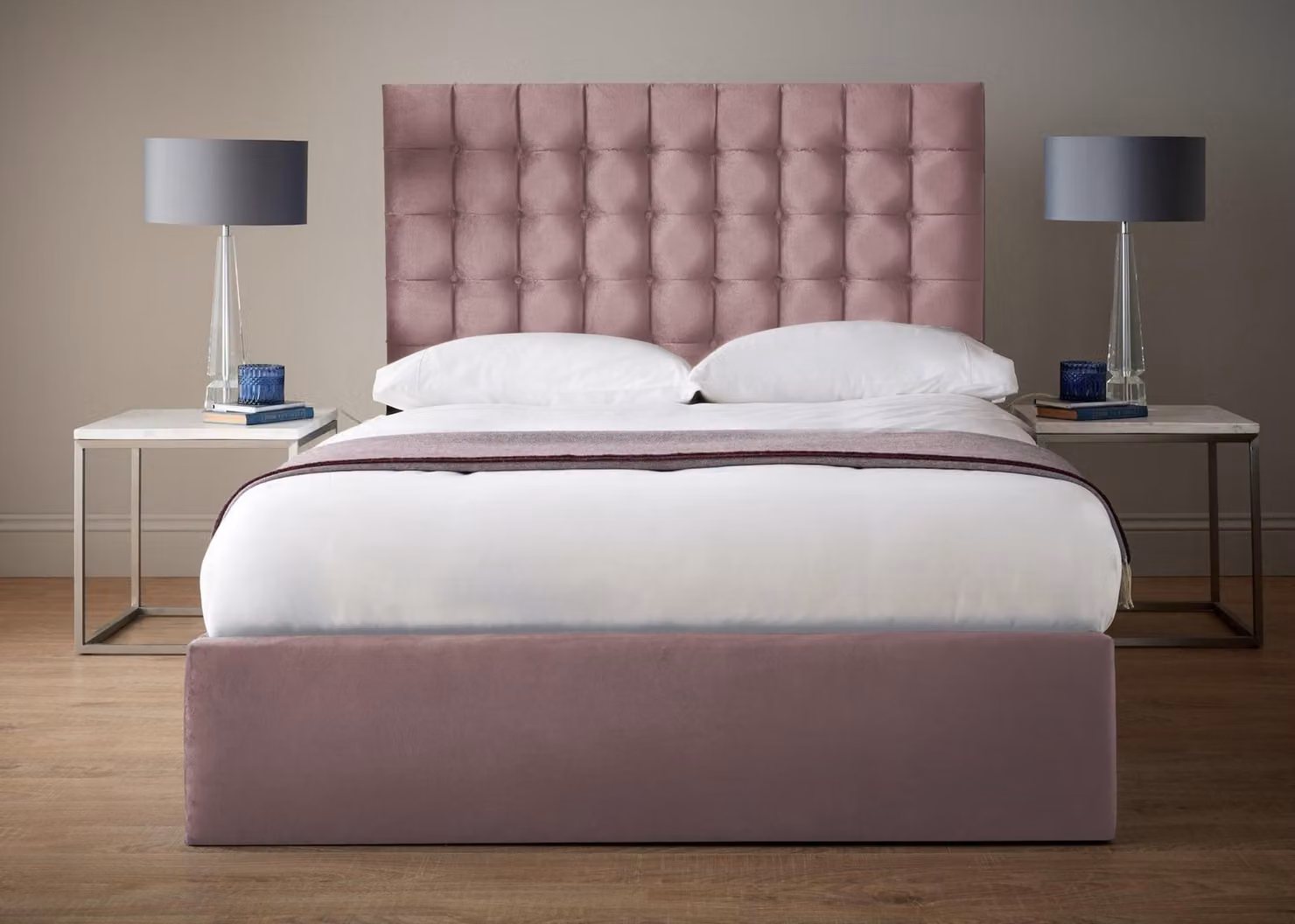 Pink Luxus Samt Textil Bett Doppel Betten Chesterfield mit Kristallsteinen