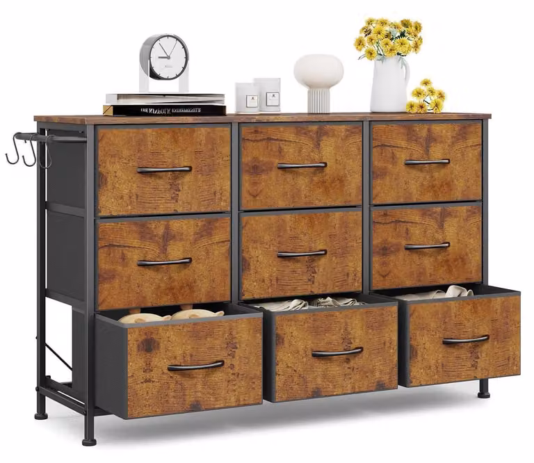 Comodino con 9 cassetti rivestiti in tessuto, stile industriale, colore marrone rustico, dimensioni 100x30x65 cm