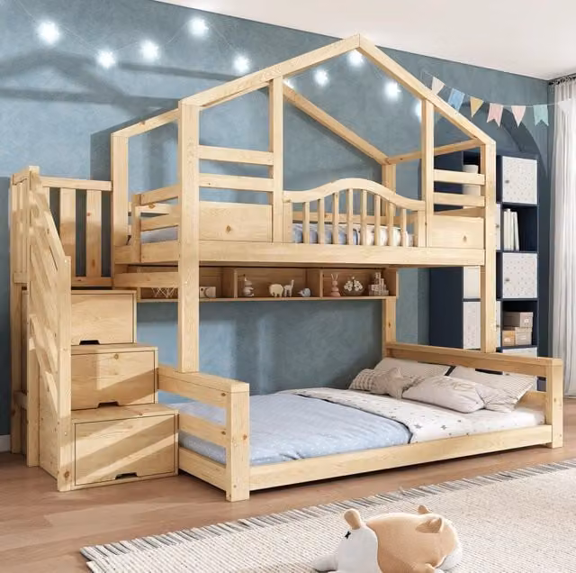 Letto a castello per bambini con scala-armadio e ripiani; 90x200/140x200 cm; legno naturale