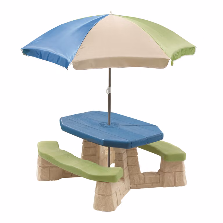 STEP2: Tavolo da picnic con ombrellone e panche