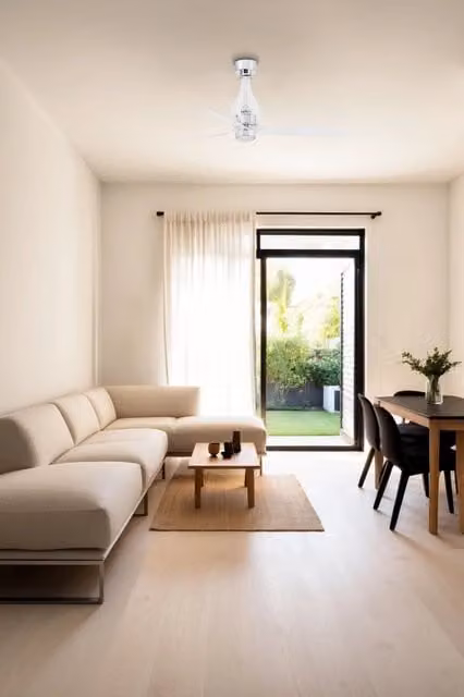FARO Ventilatore da soffitto in cristallo trasparente con 3 pale diametro 128 cm consumo 13W luce calda 3000K design elegante materiali alta qualita resistenza per casa e ufficio modello Mini Eterfan