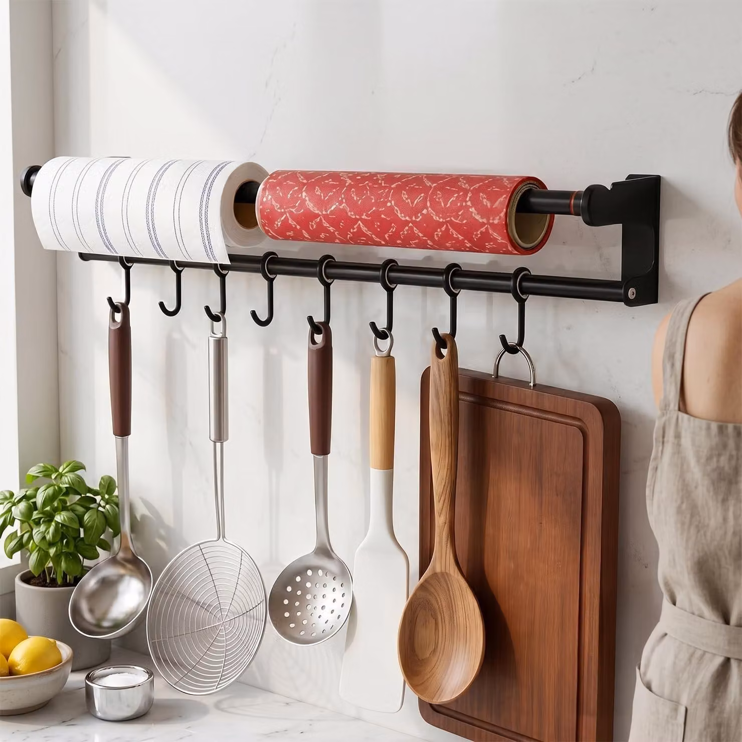 Elzusha - Portaoggetti da cucina da 70 cm con dispenser per carta da cucina e 8 ganci, colore nero - Montaggio senza fori