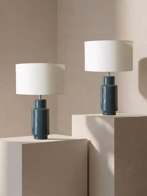 Set di 2 lampade da tavolo Lisbon Kenay Home in ceramica blu e bianca