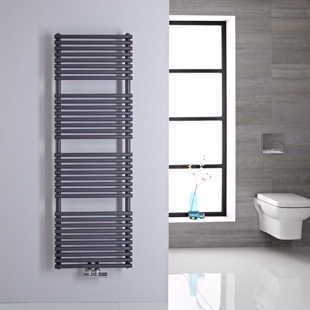 Scaldasalviette Termoarredo Bagno con Attacco Centrale - Design Tubolare Antracite - 310W - 1520 x 500mm - Magera