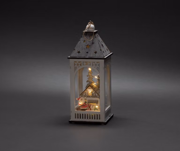 Konstsmide Lanterna in legno a LED con casetta, bianca, timer 6h, 8 diodi bianco caldo, a batteria, per interni, batteria: 2 x AA 1,5V (escl.) - 3270-210