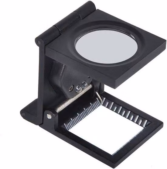Lente d'ingrandimento LED pieghevole con riga graduata in filo metallico 10x e luce integrata per la riparazione dei tessuti