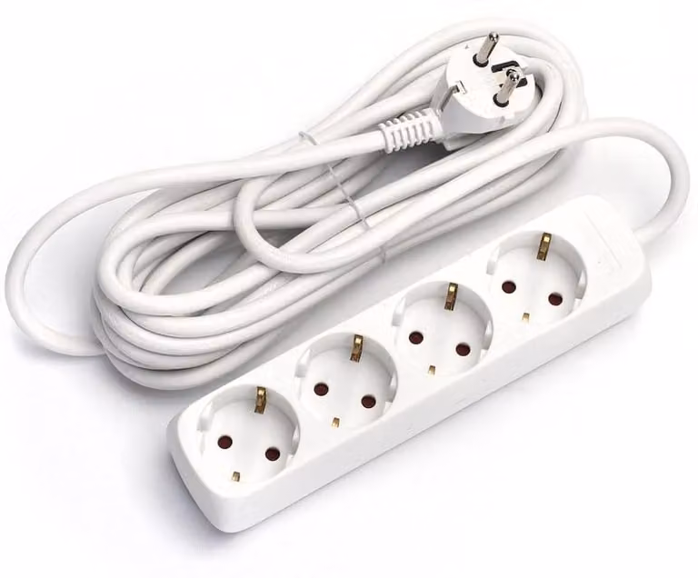 Ciabatta multipresa a 4 prese, lunghezza 1,5 metri, cavo 3G, sezione 1,5 mm², colore bianco, senza interruttore, ideale per applicazioni elettriche