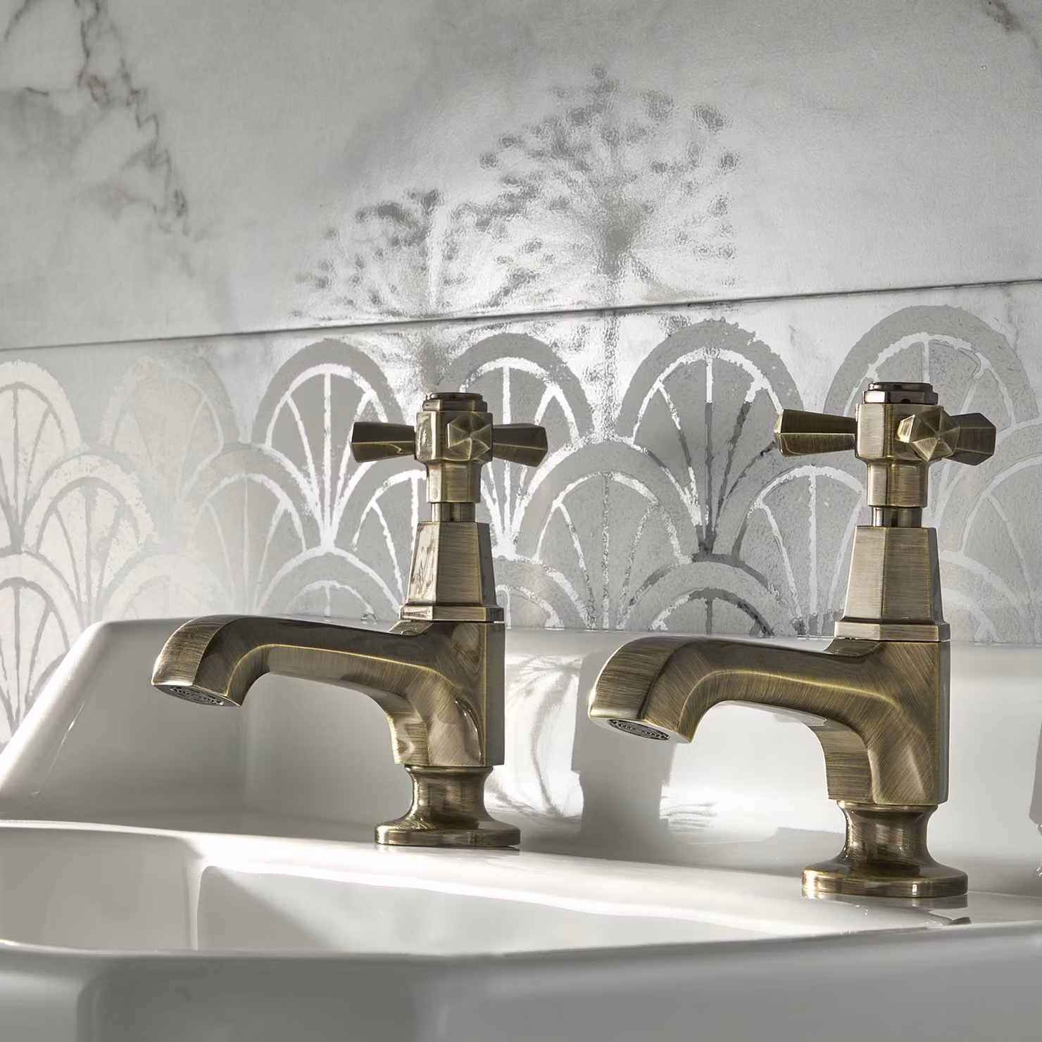 Coppia Rubinetti Singoli per Lavabo - Ottone Spazzolato - Earlham