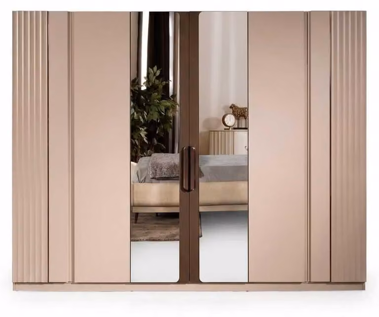 Armadio beige, design moderno, lussuoso, con specchio
