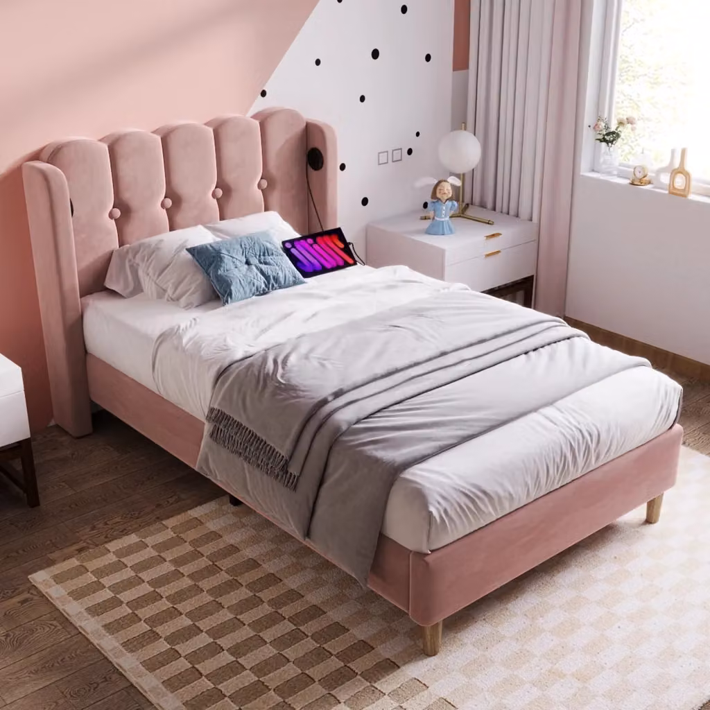 Letto singolo Mivray con testiera imbottita e porte USB, rivestito in velluto rosa, L/P/H: 90 x 200 x 103 cm – 2