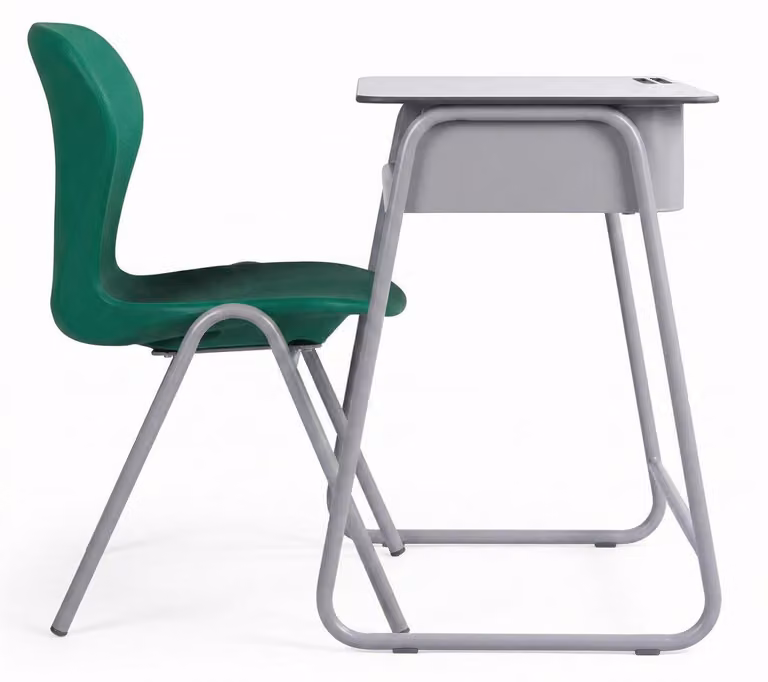 Arredi scolastici moderni, con un tavolo e una sedia ergonomici e confortevoli