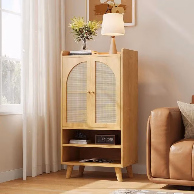 Buffet in rattan e legno beige Xylo con 2 porte e 2 scomparti aperti L: 60 cm, P: 40 cm, H: 121 cm per soggiorno, cucina o ingresso
