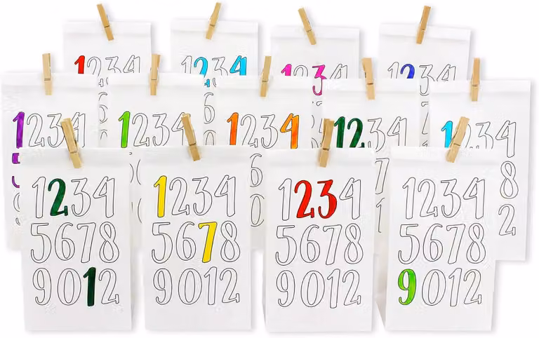 Set per calendario dell'Avvento in carta kraft - Numeri da colorare - Include 24 sacchetti di carta bianca stampati, da colorare e riempire a piacere