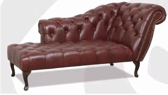 Chesterfield Liege Chaiselongues Couch Sofa Ledersofa mit Kristallen