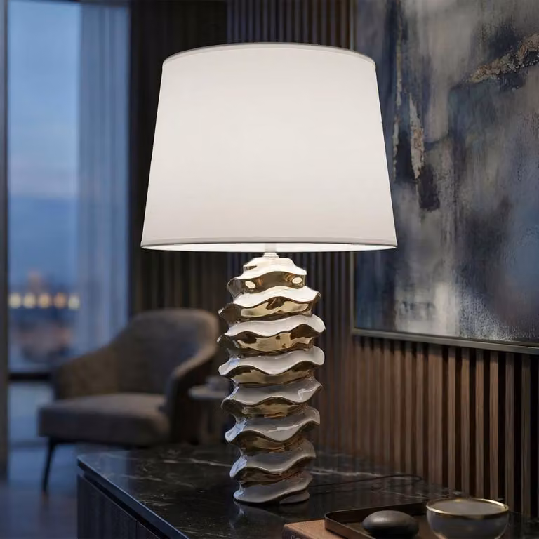 Lampada da tavolo in Vetroceramica, struttura a nido d'ape, 33x53 cm, bianca e dorata, collezione "Glam-Weltraum" di Mauro Ferretti