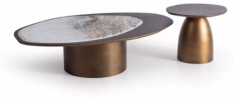 Elegantes Set aus zwei Couchtischen mit einzigartigen Tischplatten
