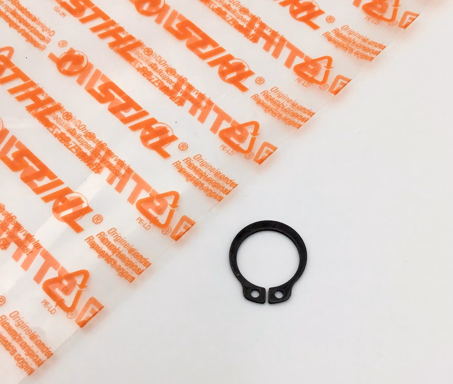 Anello di sicurezza STIHL DIN471-15x1 FR 85, FR 85 T, FR 106, FR 108, FR 130 T 94556211520